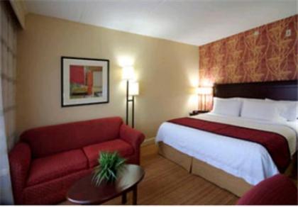 Courtyard by Marriott Hickory - image 10
