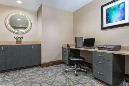 Wingate by Wyndham High Point - image 8