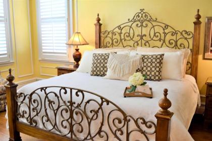 JH Adams Inn Trademark Collection by Wyndham - image 6