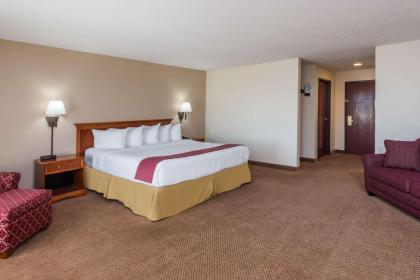 Baymont by Wyndham Highland - image 9