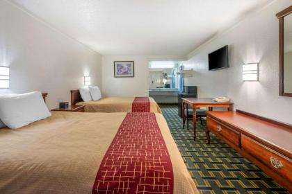 Rodeway Inn Hilliard/Columbus - image 13