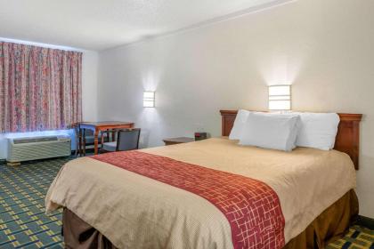 Rodeway Inn Hilliard/Columbus - image 6