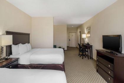 Rodeway Inn & Suites - image 12