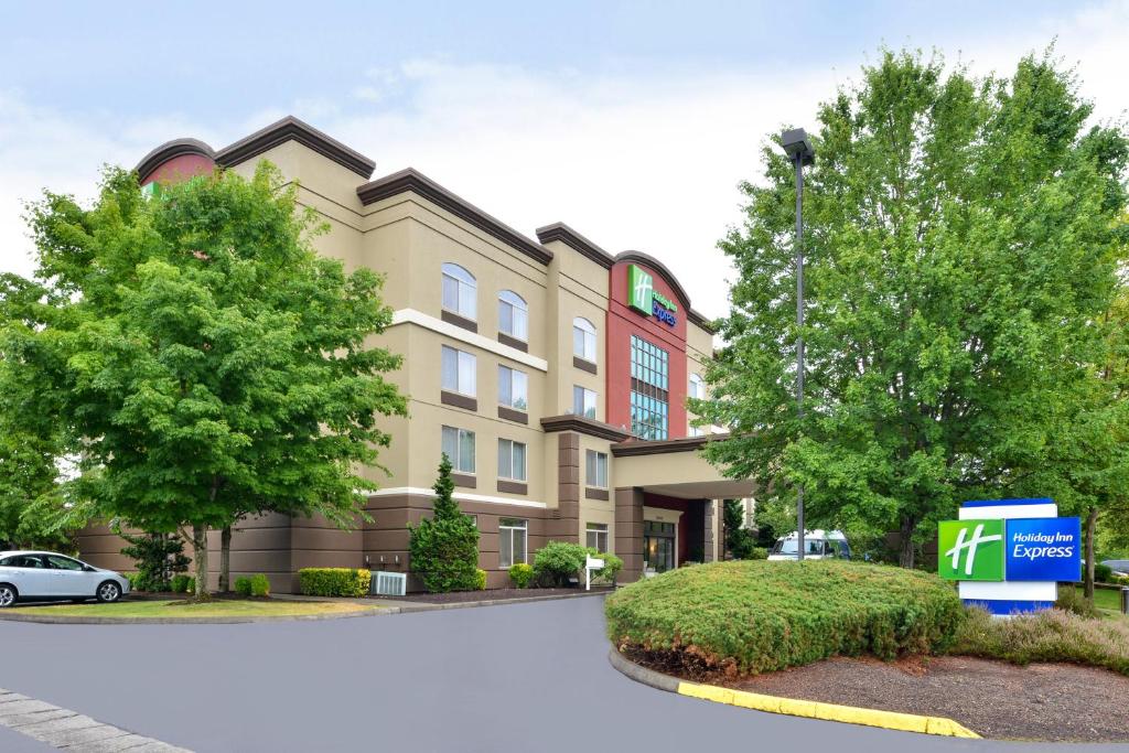 Holiday Inn Express Portland West/Hillsboro an IHG Hotel - main image