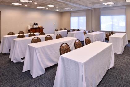 Holiday Inn Express Portland West/Hillsboro an IHG Hotel - image 14