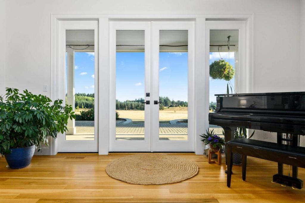 Groveland Retreat - image 6