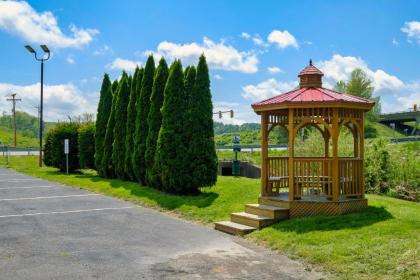 Red Roof Inn Hillsville - image 8