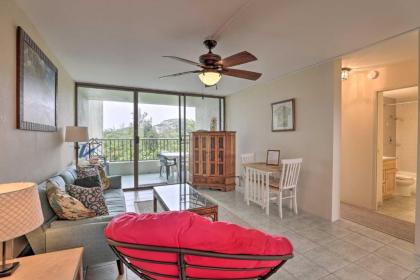 Hilo Condo with Pool Steps from Carlsmith Beach Park! - image 9