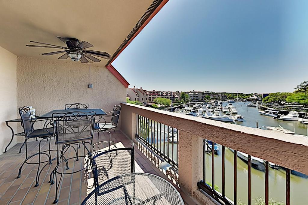 Shelter Cove Marina Condo #7129 Condo - main image