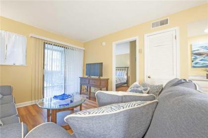 The Spa 1115 2 BR Heated Pool Tennis WiFi Walk to Beach Sleeps 4 - image 2