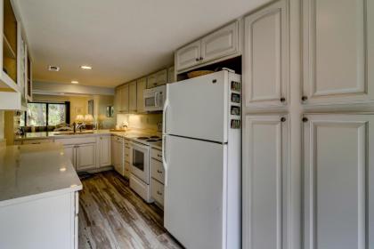 154 The Greens 3 BR Shipyard Condo - image 3