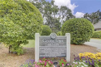 Queens Grant 671 2 Bedrooms Newly Renovated Pool Sleeps 6 - image 2