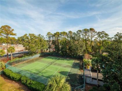 Forest Beach Villa 411 2 Bedrooms Sleeps 9 Tennis & Pool View - image 3