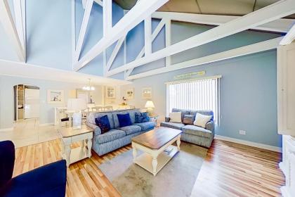 4 Bed 2 Bath Apartment in Queens Grant Villas - image 5