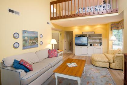 New Listing! Pet-Friendly Beach Villa With Pool Condo