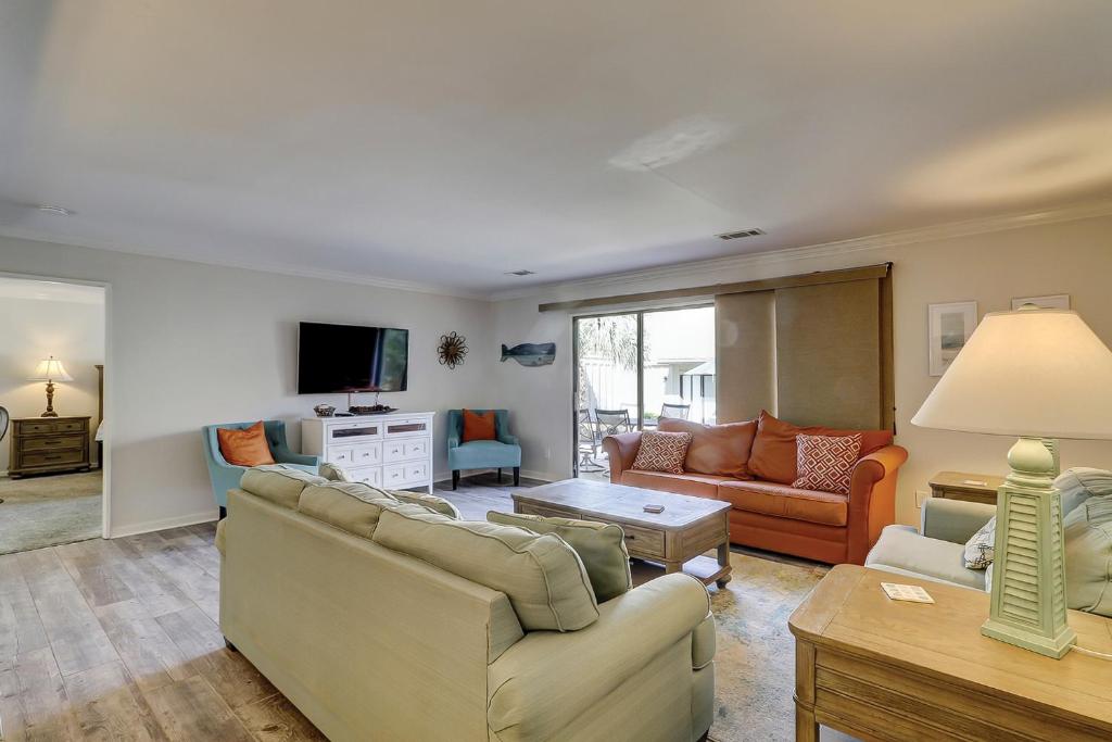 523 Queens Grant 3 BR Palmetto Dunes - image 4