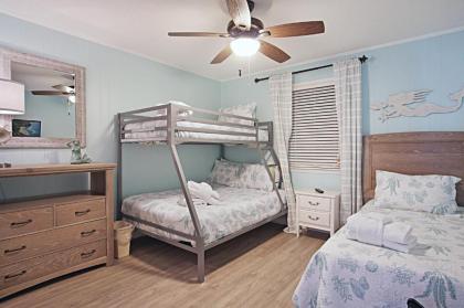 First-Floor Condo - Steps to Beach Coligny Plaza! - image 4