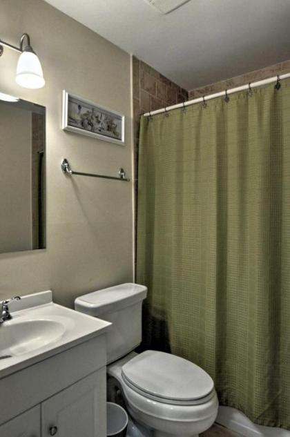 Hilton Head Condo with Pool Hot Tub - Walk to Beach! - image 17