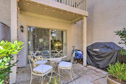 Hilton Head Resort Condo half Mile to Coligny Beach! - image 6