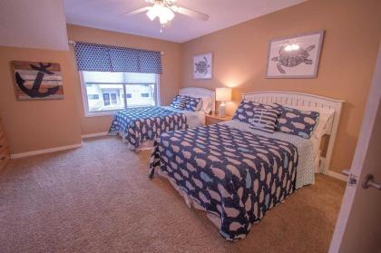 Chic Hilton Head Villa with Balcony-Walk to the Beach - image 15
