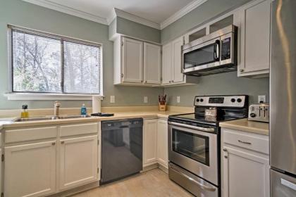 Updated Hilton Head Island Condo - Walk to Beach! - image 13