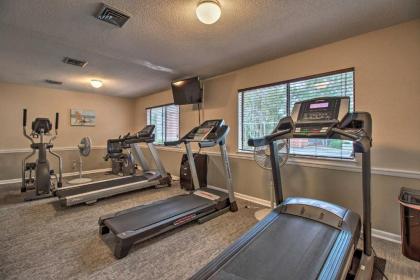 Hilton Head Condo with Pool Access Less Than half Mi to Beach - image 14
