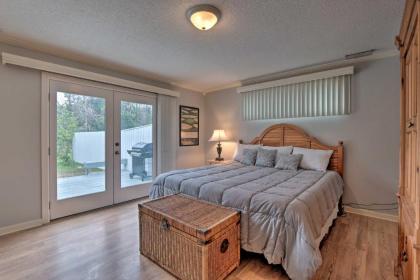 Hilton Head Golfers Getaway Waterfront Location! - image 17