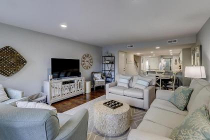 145 Greens 2 BR Shipyard Golf Condo - image 14