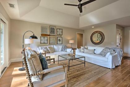 Modern Retreat Patio BBQ Less Than 1 Mi to Beach! - image 2