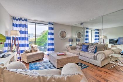 Resort-Style Condo Located in Harbour Town!