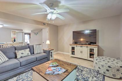 Beach Pebble Townhome about quarter Mile to Ocean! - image 2