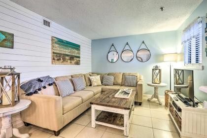 Modern Hilton Head Escape with Resort Access! - image 1