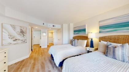 1102 Villamare - image 13