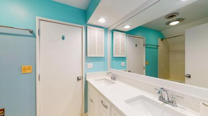 704 Queens Grant - image 17