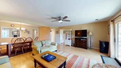 704 Queens Grant - image 3
