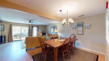 704 Queens Grant - image 7