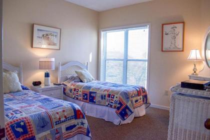 410 Barrington Court - image 13