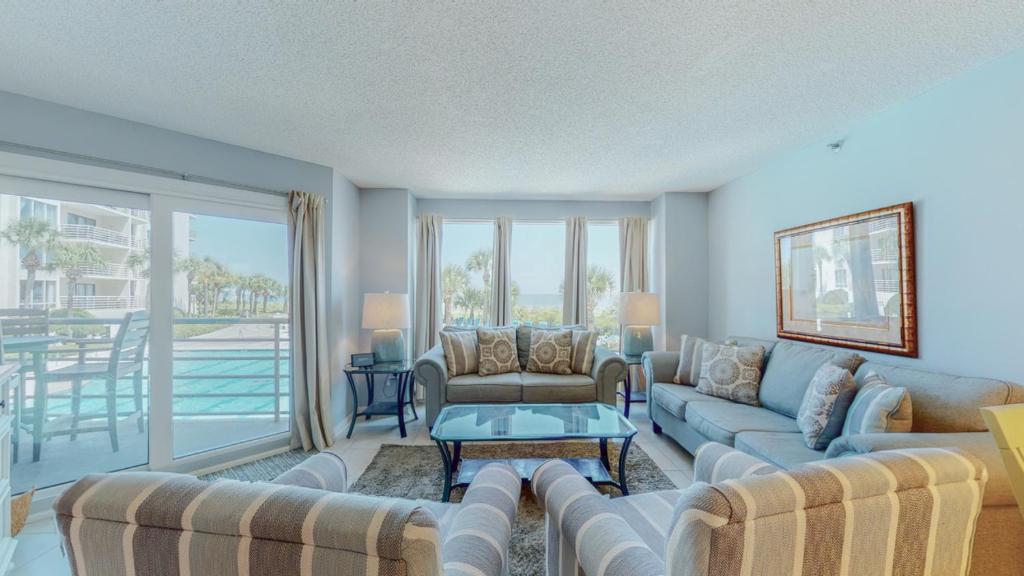 3125 Villamare - image 4