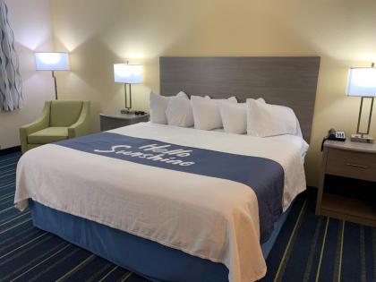 Days Inn by Wyndham Hinckley - image 7