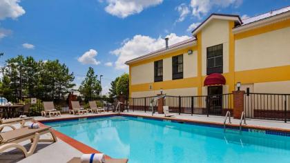 Best Western Hiram Inn and Suites - image 12