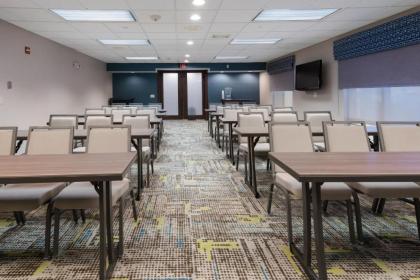 Hampton Inn & Suites Chicago-Hoffman Estates - image 21