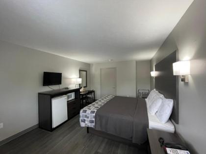 Embassy Inn - Hohenwald - image 3