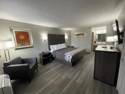 Embassy Inn - Hohenwald - image 6