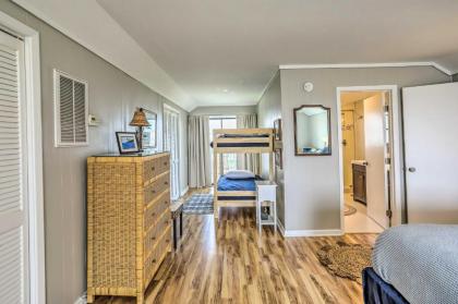 Waterfront Home with Decks Privacy and Boat Slip - image 15