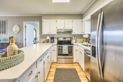 Waterfront Home with Decks Privacy and Boat Slip - image 8