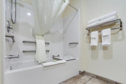 Cobblestone Inn & Suites - Holdrege - image 2