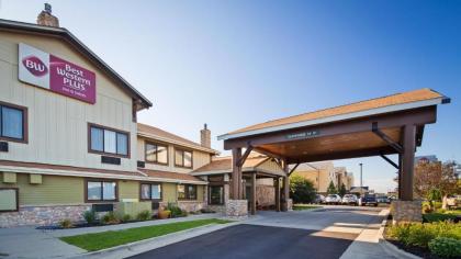 Best Western Plus Holland Inn & Suites - image 12