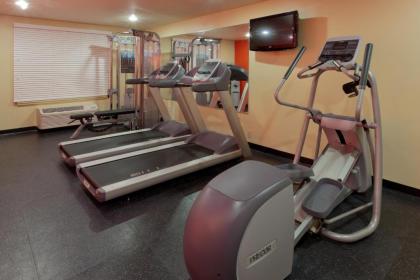 Country Inn & Suites by Radisson Holland MI - image 13