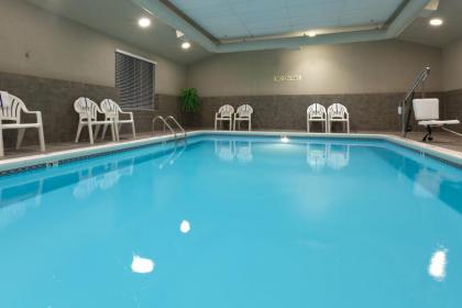Country Inn & Suites by Radisson Holland MI - image 15