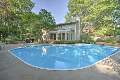 Lovely Holland Home with 1 mi to Lake michigan Holland Michigan